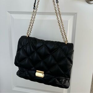 H&M Black Quilted Shoulder Bag with Gold Chain